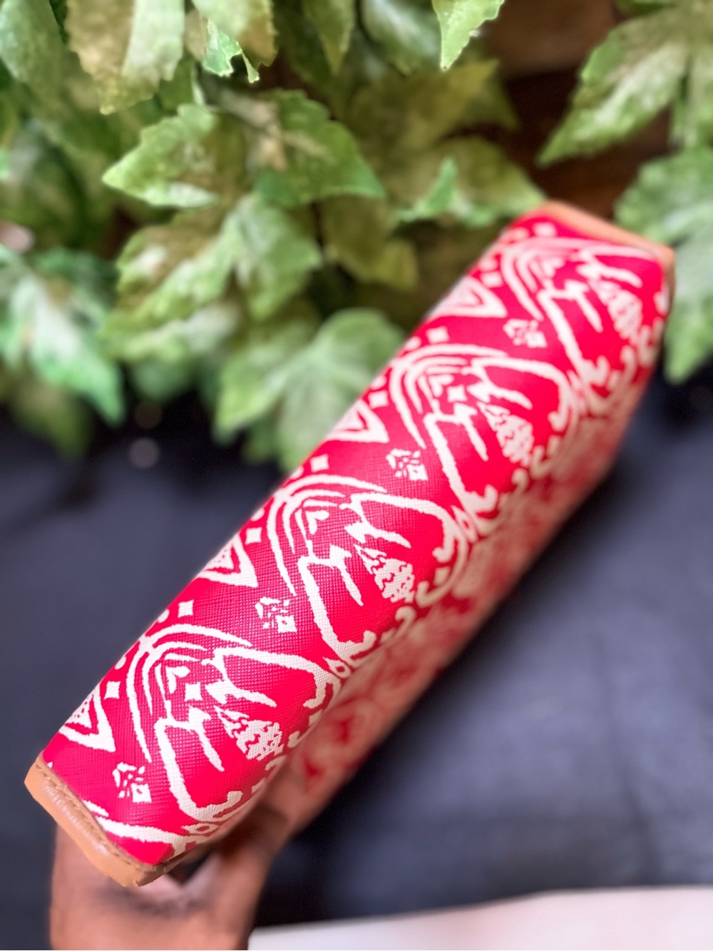 Stella & Dot | NWOT Ikat Hanging Travel Cosmetic Toiletry Bag Case - Red/Tan/Wht - Picture 3 of 9
